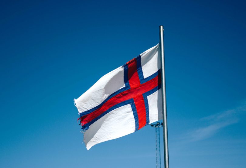 Flaga Wysp Owczych ma ciekawą historię.